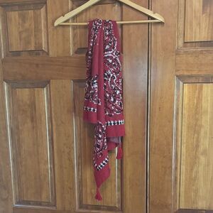 Elegant Red Paisley Scarf with Tassels